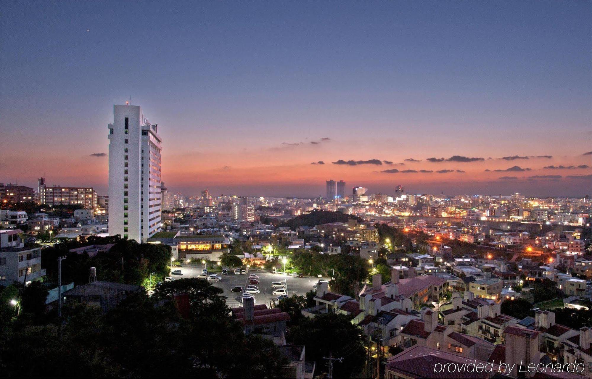 โรงแรมดับเบิลทรี บาย ฮิลตัน นะฮะ ชุริ คาสเซิล นาฮะ ภายนอก รูปภาพ